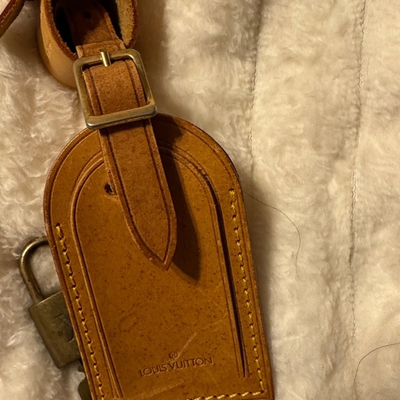 Louis Vuitton Monogram Shoulder Bag in Brown and Tan - Picture 13 of 14